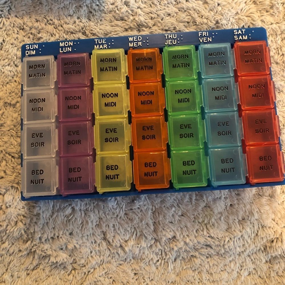 7 day pill organizer
